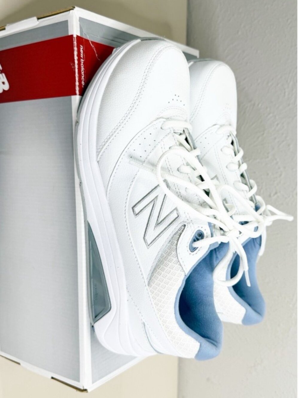 New Balance Sz 9.5 D Wide Women's White ComfortRide Walking Shoes WW496WB3 EUC